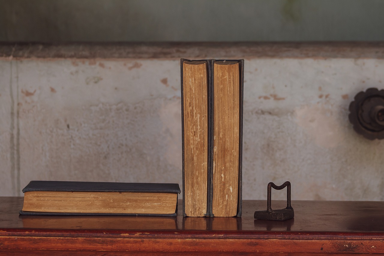 How does Metaphysics Address the Notion of Duality?